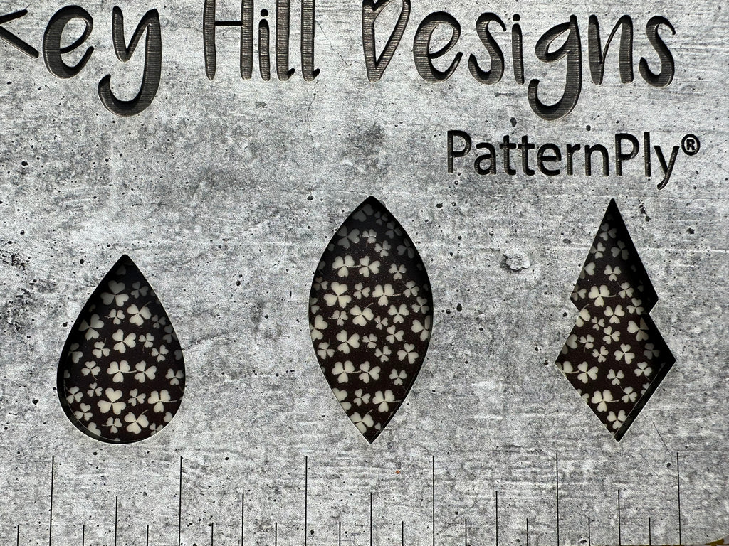 PatternPly® Scattered Micro Shamrocks BLACK product photo 5