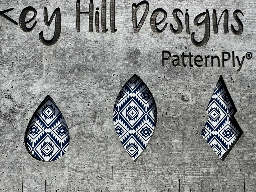 PatternPly® Scattered Aztec WHITE