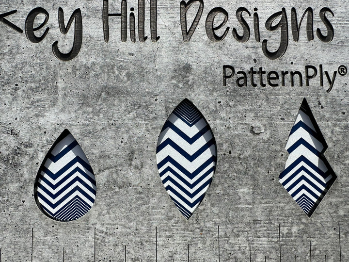 PatternPly® Scattered Chevron WHITE