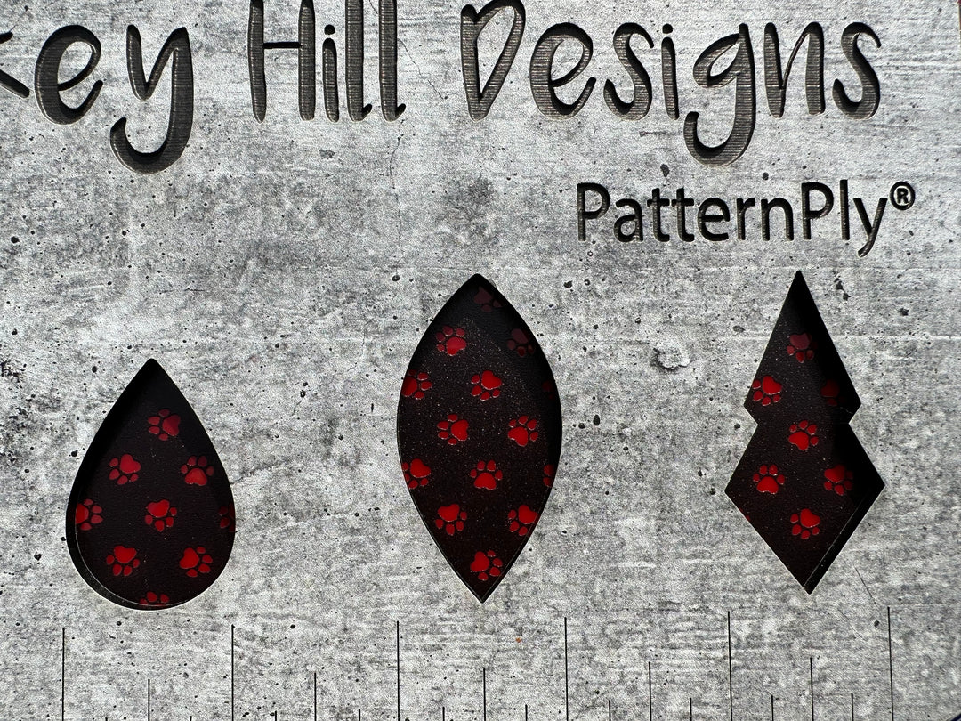 PatternPly® Scattered Pawprints BLACK