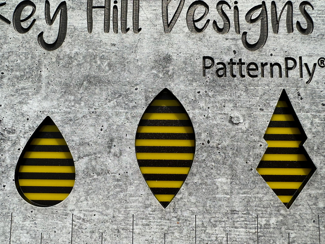 PatternPly® Scattered Stripes BLACK