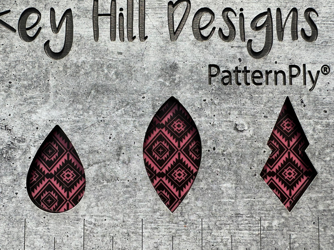 PatternPly® Scattered Aztec BLACK