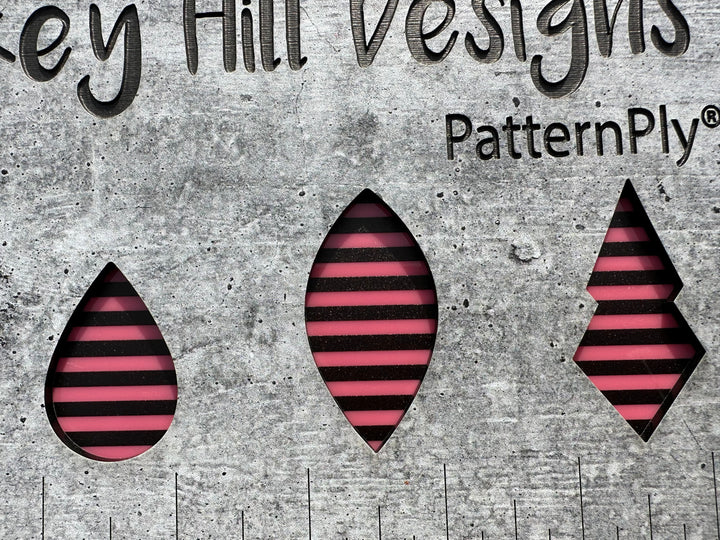 PatternPly® Scattered Stripes BLACK