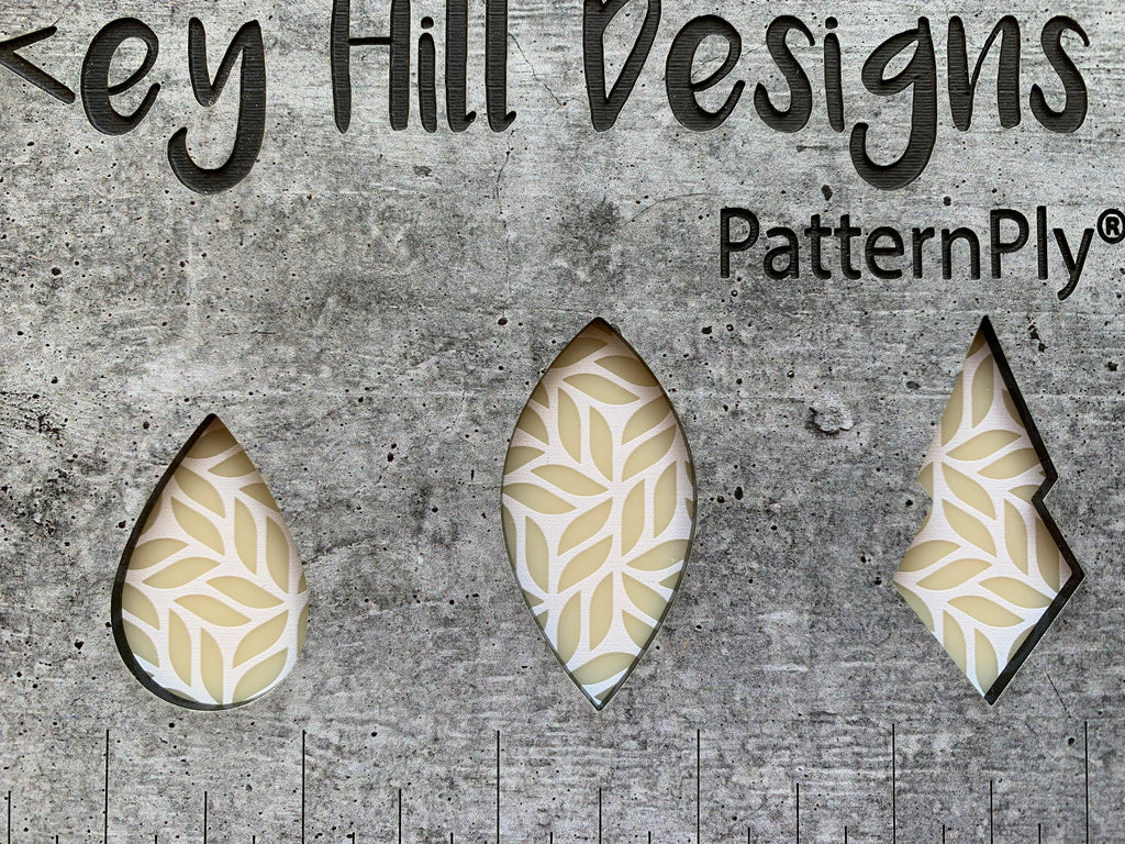 PatternPly® Scattered Leaves WHITE product photo 5