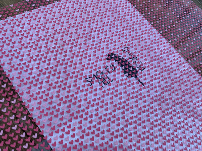 PatternPly® Scattered Pink Hearts