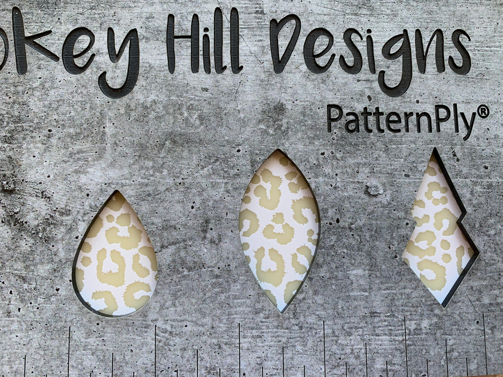 PatternPly® Scattered Leopard WHITE product photo 8