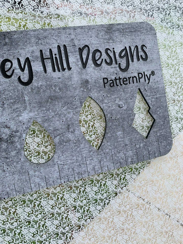 PatternPly® Scattered Micro White Lace