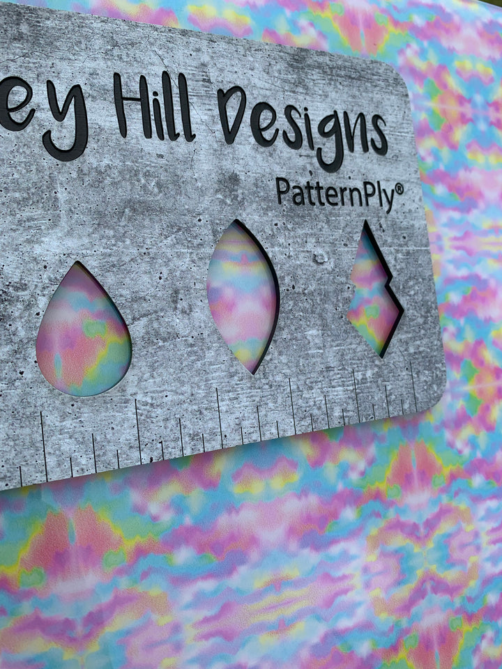 PatternPly® Acrylic Blurred Pastel Rainbow Kaleidoscope