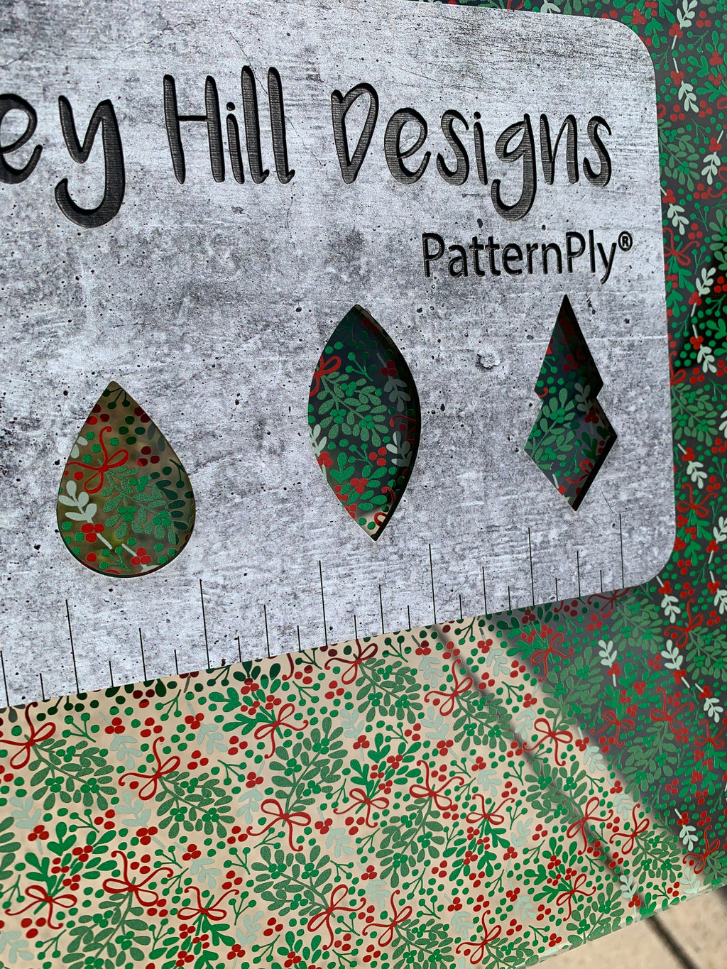 PatternPly® Scattered Mistletoe sheet showing the pattern