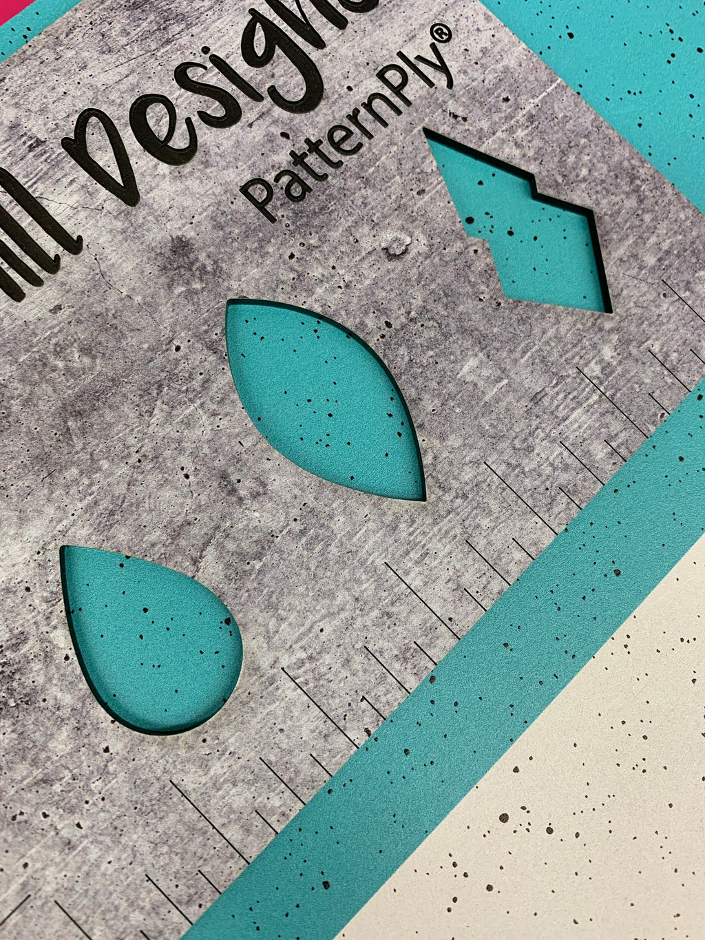 PatternPly® Full Coverage Yellow, White, and Blue Speckled Egg Trio product photo 7