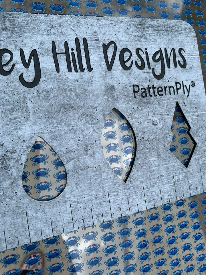 PatternPly® Scattered Blue Crabs