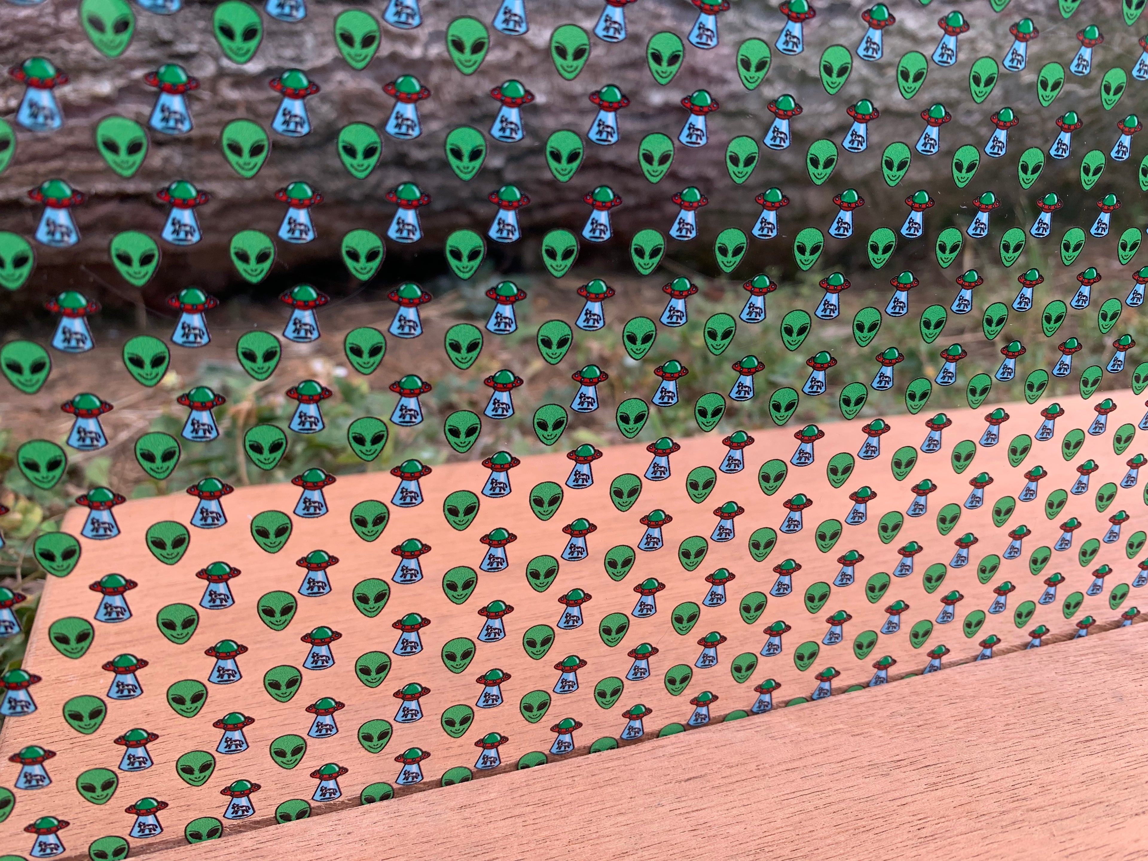 PatternPly® Scattered Aliens product photo 4