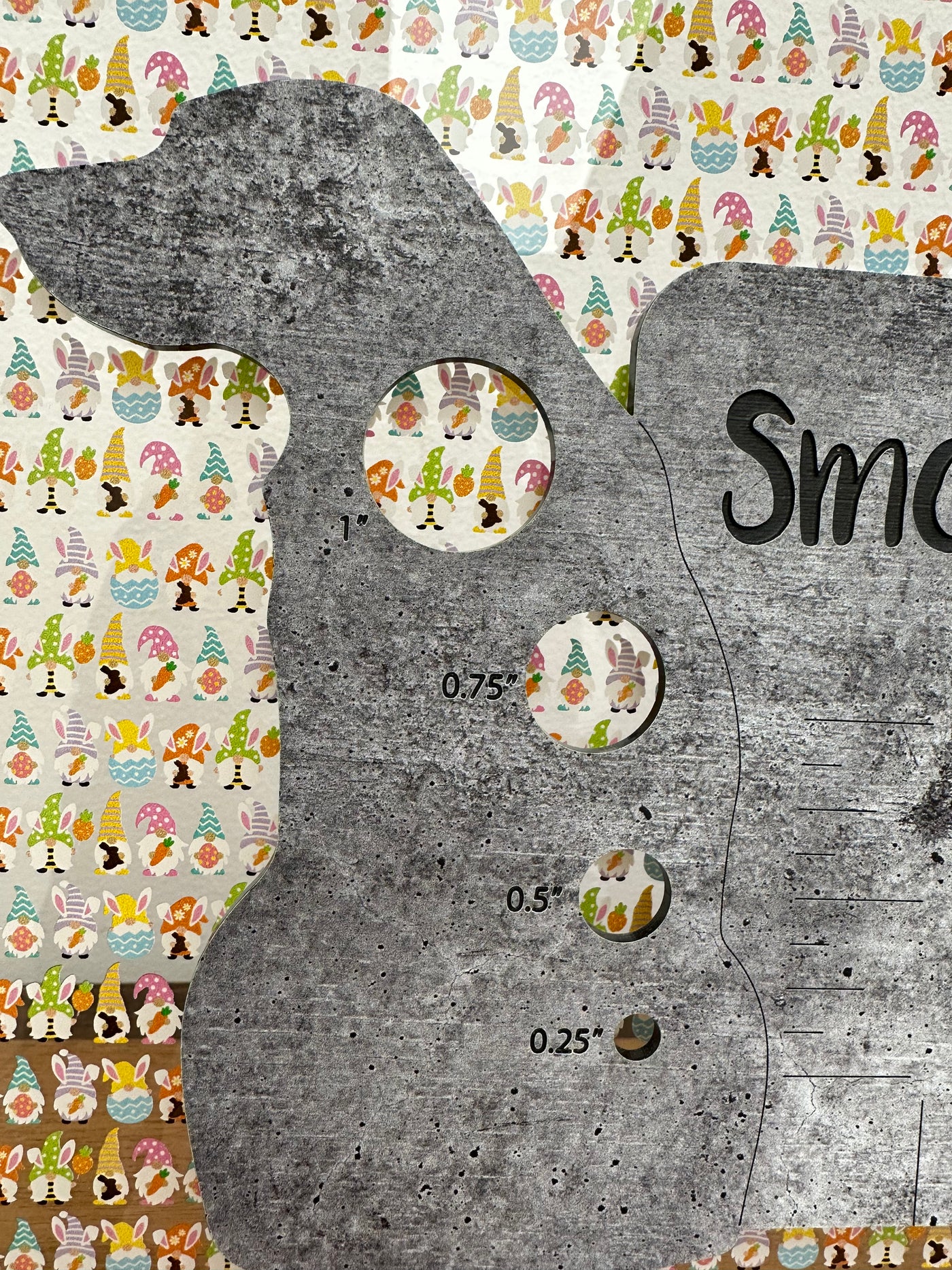 PatternPly® Scattered Easter Gnomes
