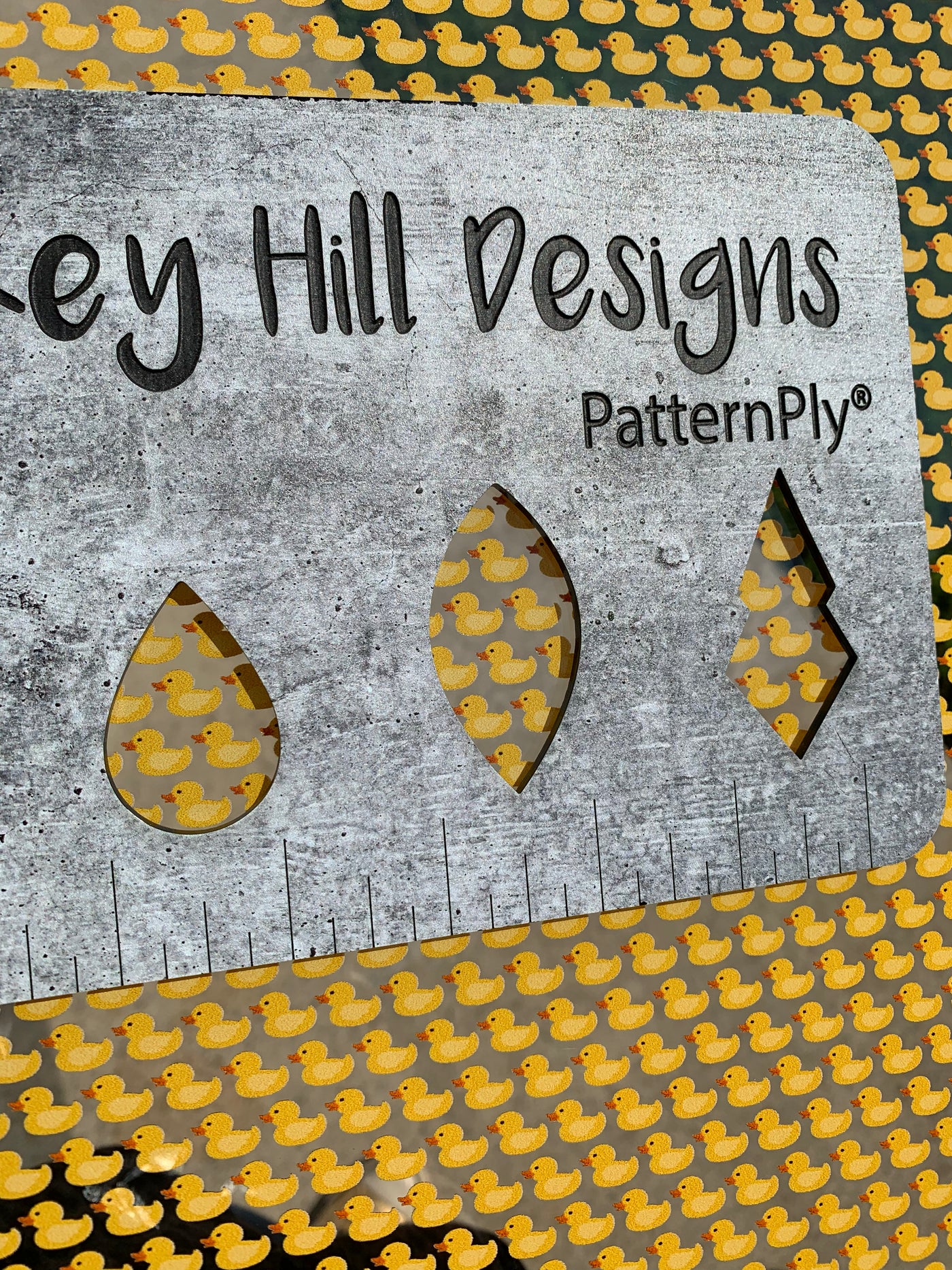 PatternPly® Scattered Rubber Ducks