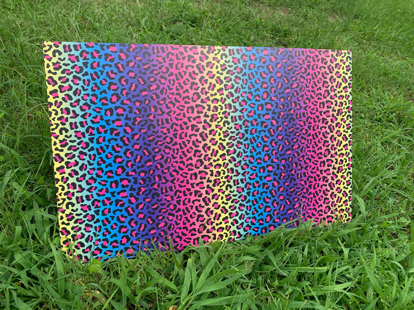 PatternPly® Rainbow Cheetah