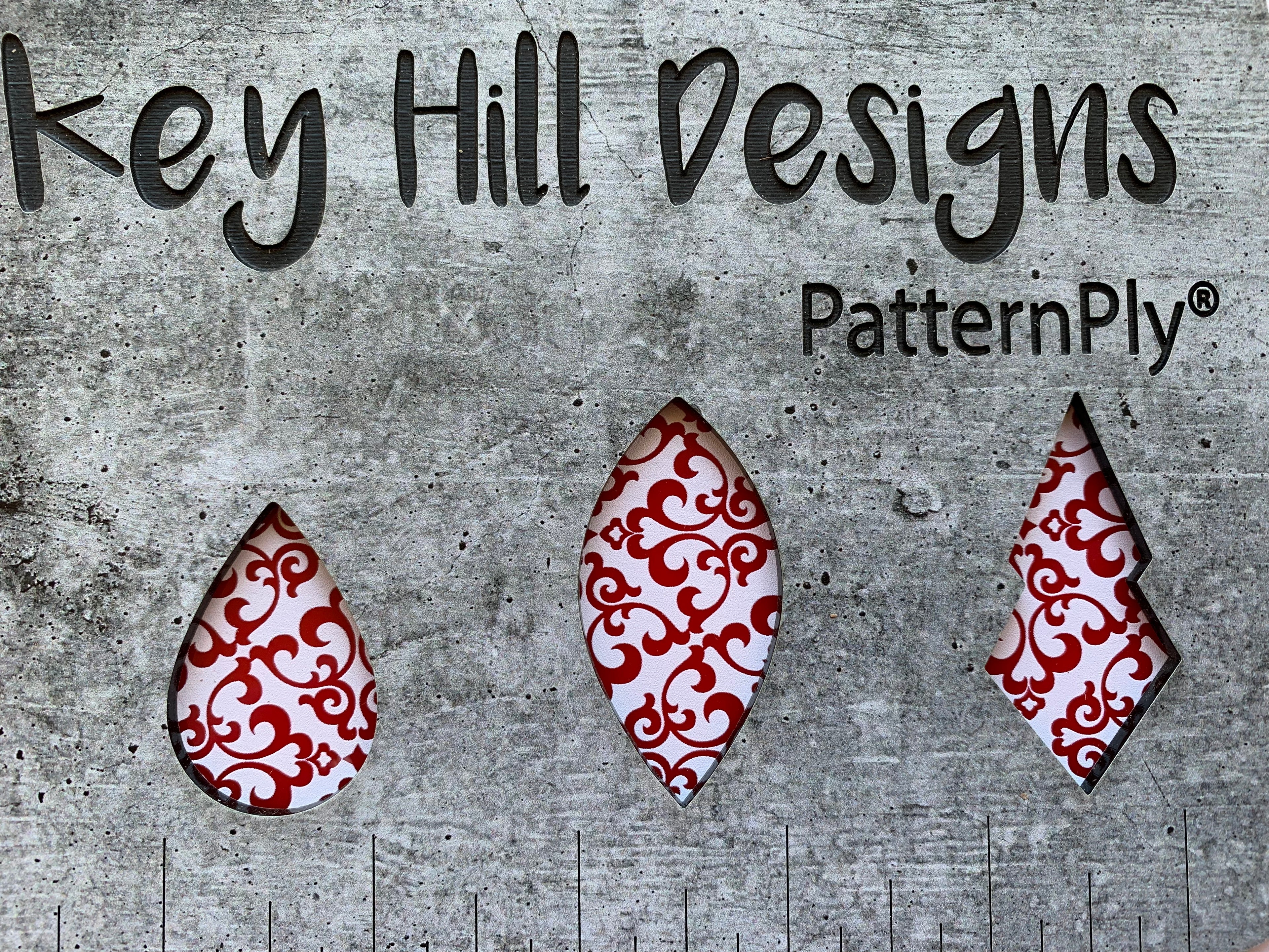 PatternPly® Scattered Damask WHITE product photo 5