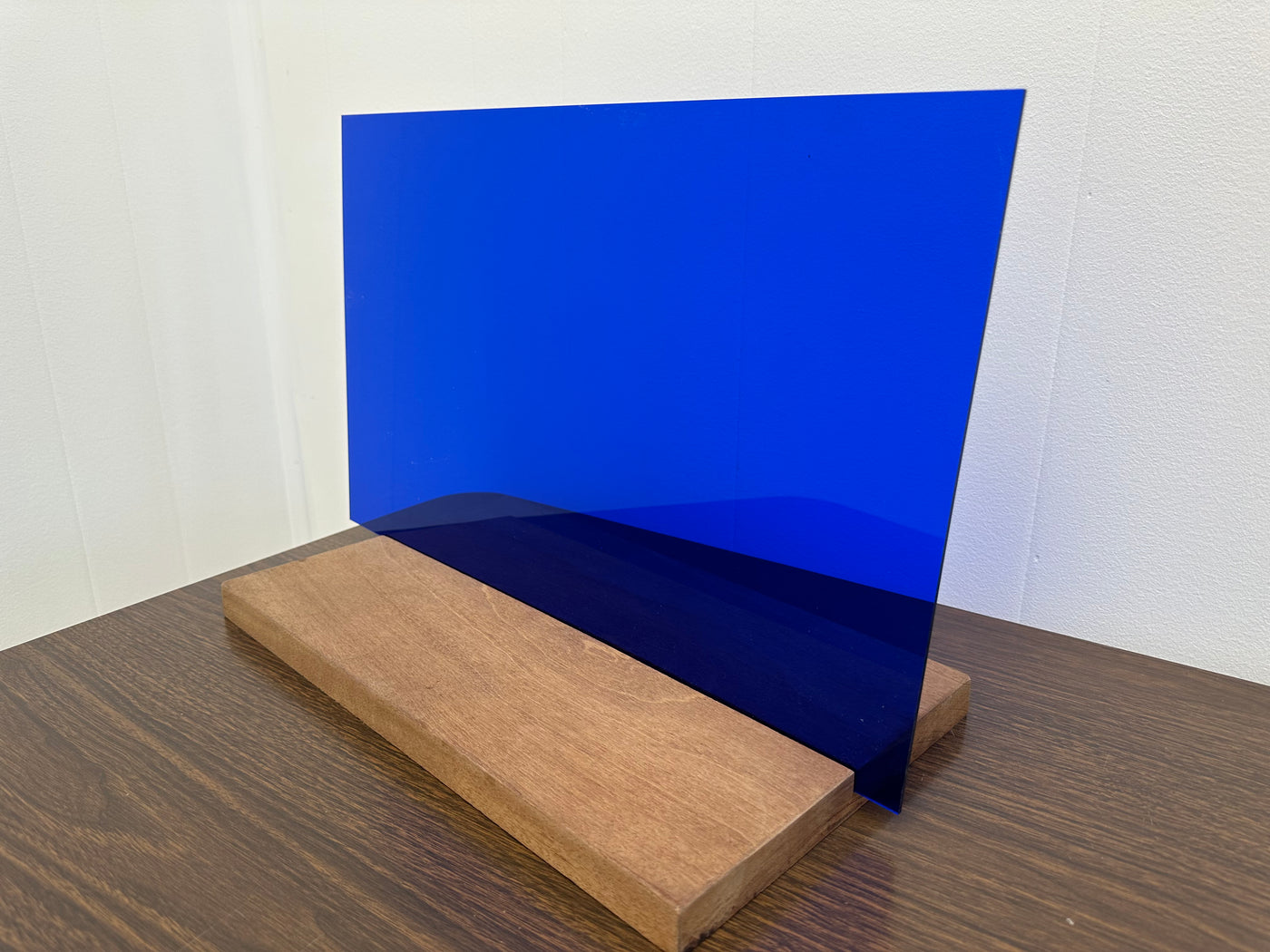 1/8" Translucent Blue Acrylic (per sheet)