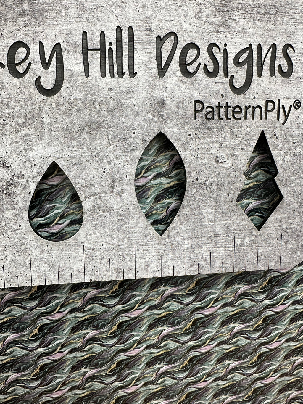PatternPly® Full Coverage Micro Jade and Gold River Veins product photo 2