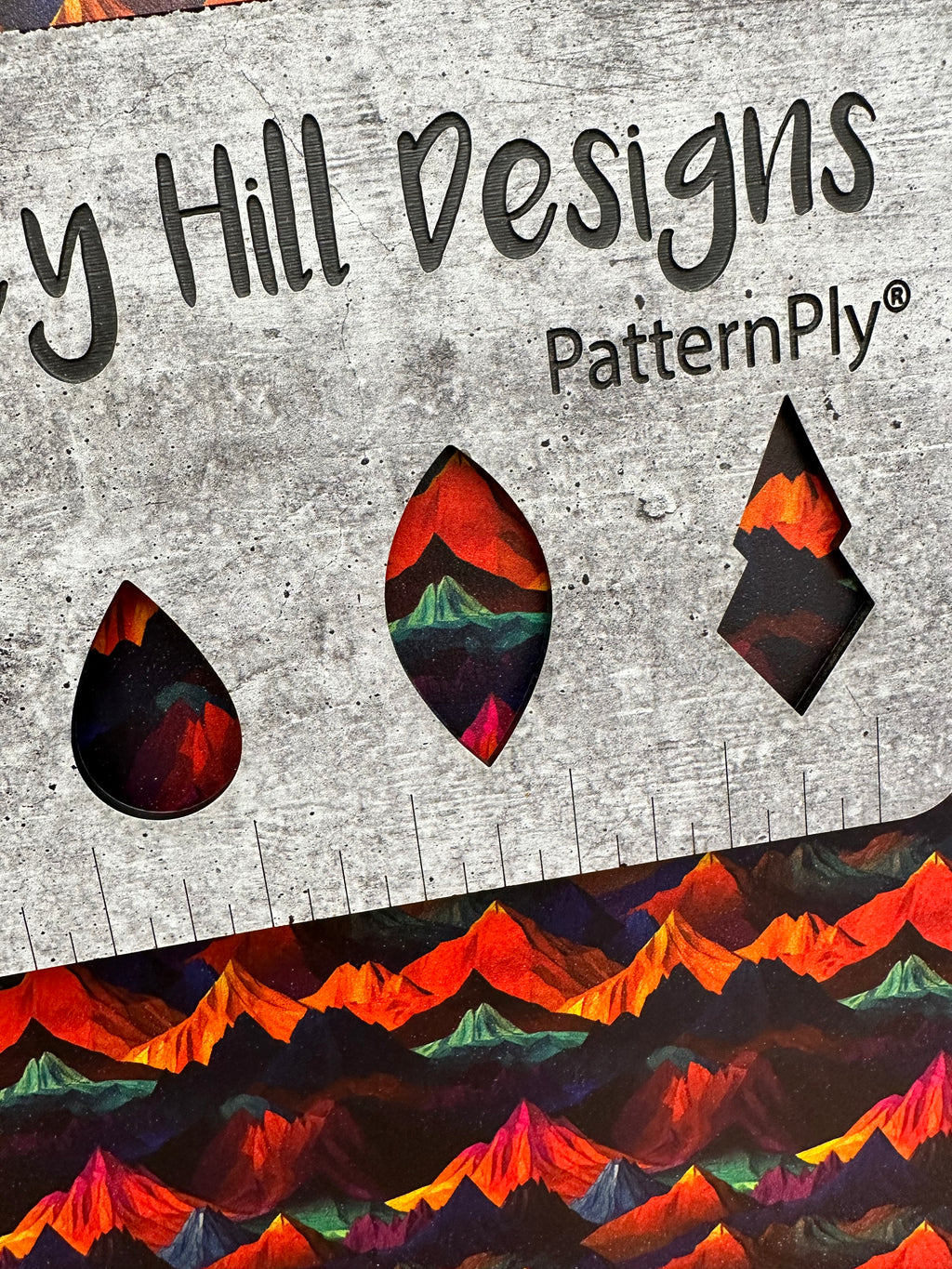 PatternPly® Full Coverage Bold Mountains product photo 3