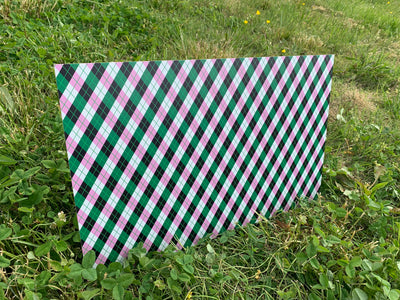 PatternPly® Pink and Green Argyle