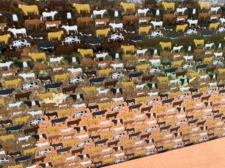 PatternPly® Scattered Cows and Bulls