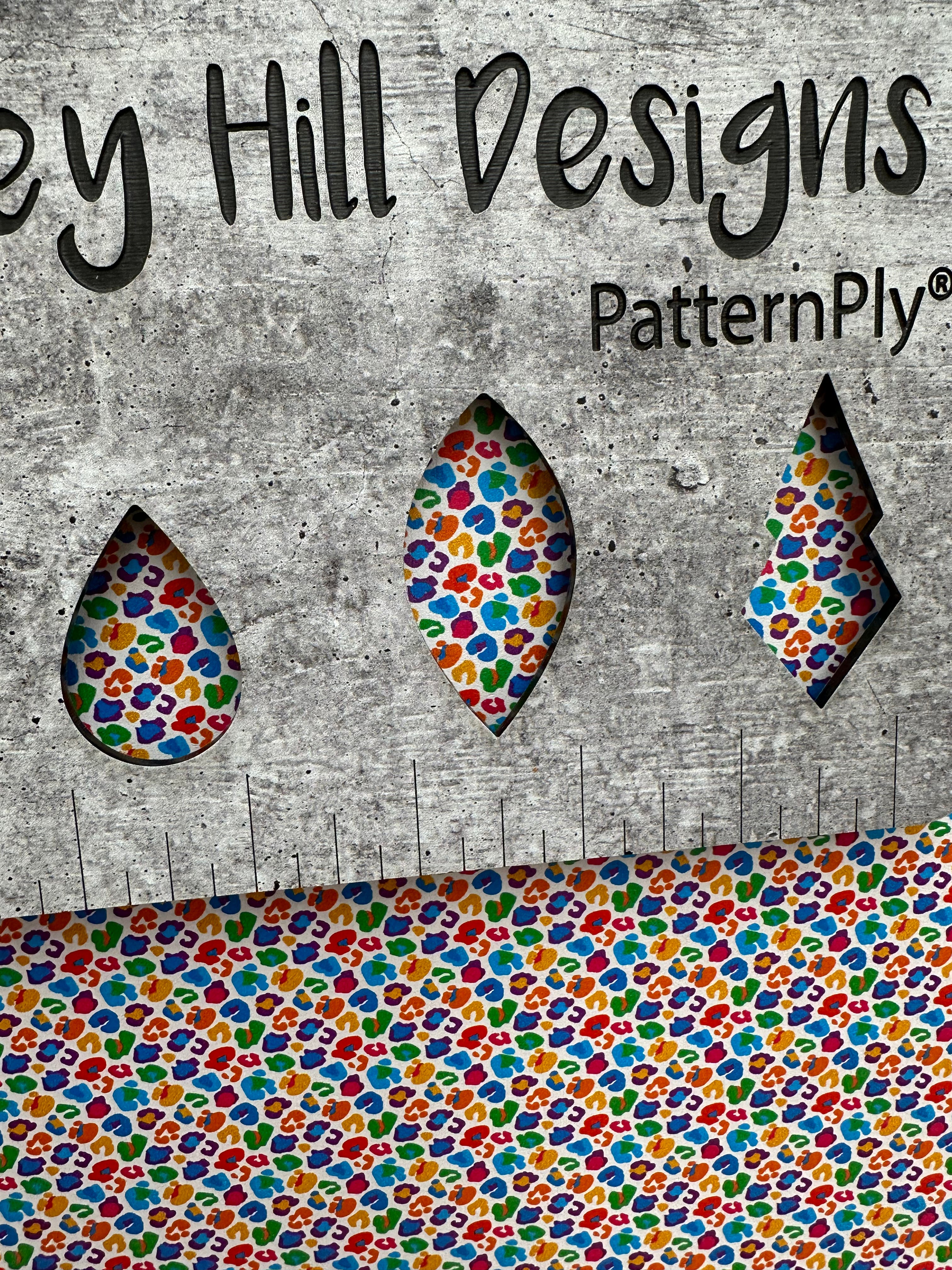 PatternPly® Full Coverage Colorful Leopard Spots product photo 2