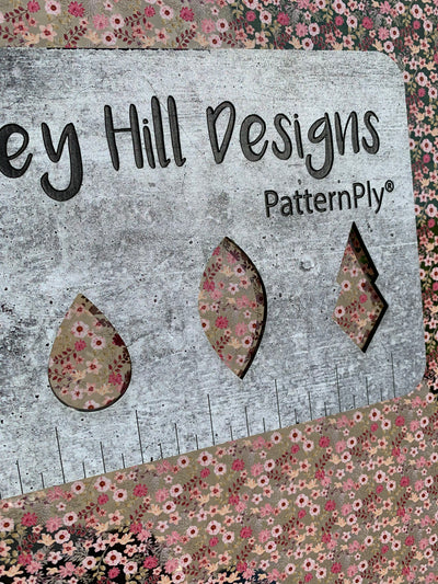 PatternPly® Scattered Micro Dusty Pink Floral