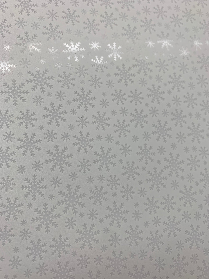 PatternPly® Smoke and Mirrors WHITE, Snowflakes