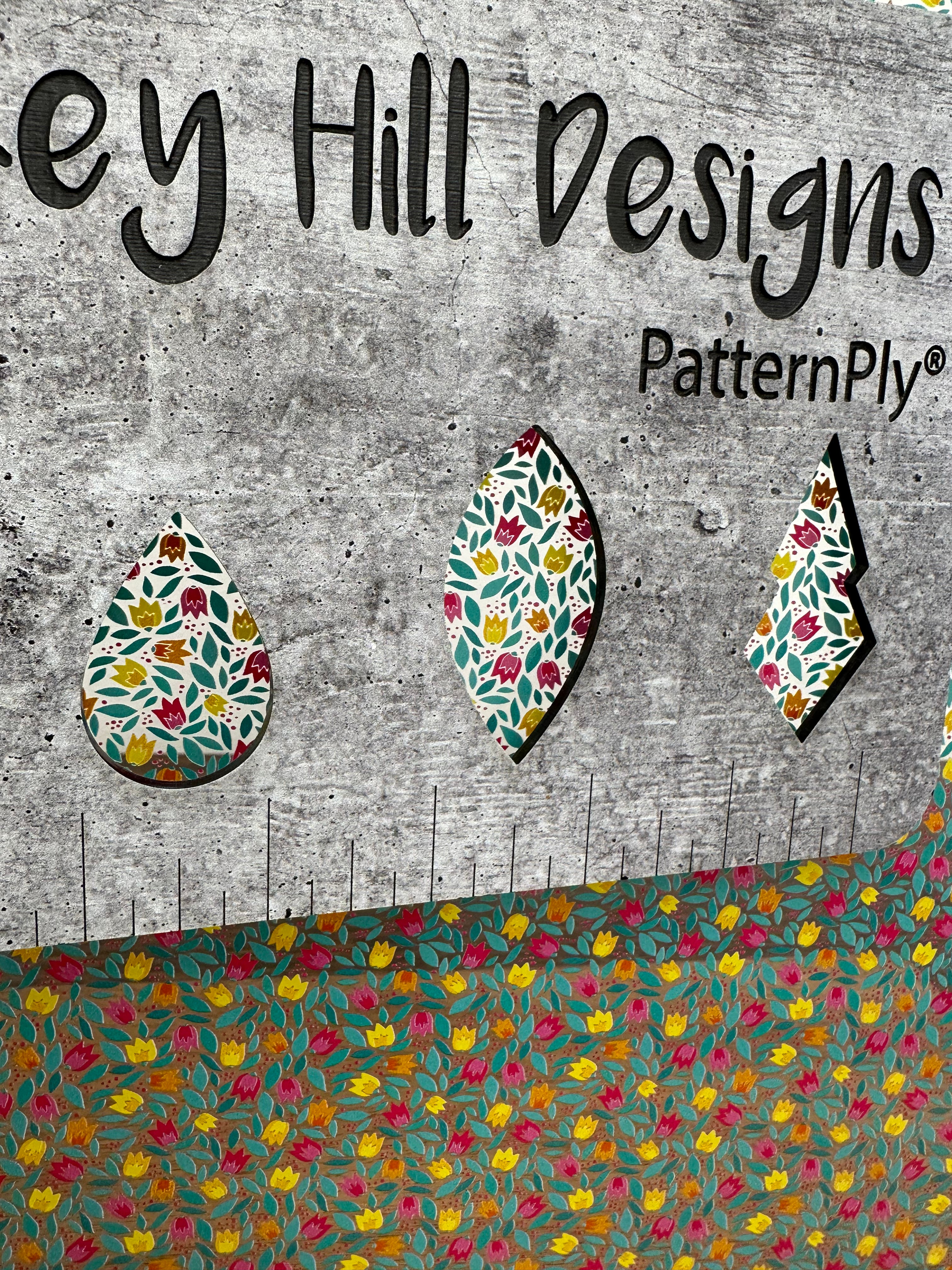 PatternPly® Scattered Pink, Orange, and Yellow Cartoon Tulips product photo 3