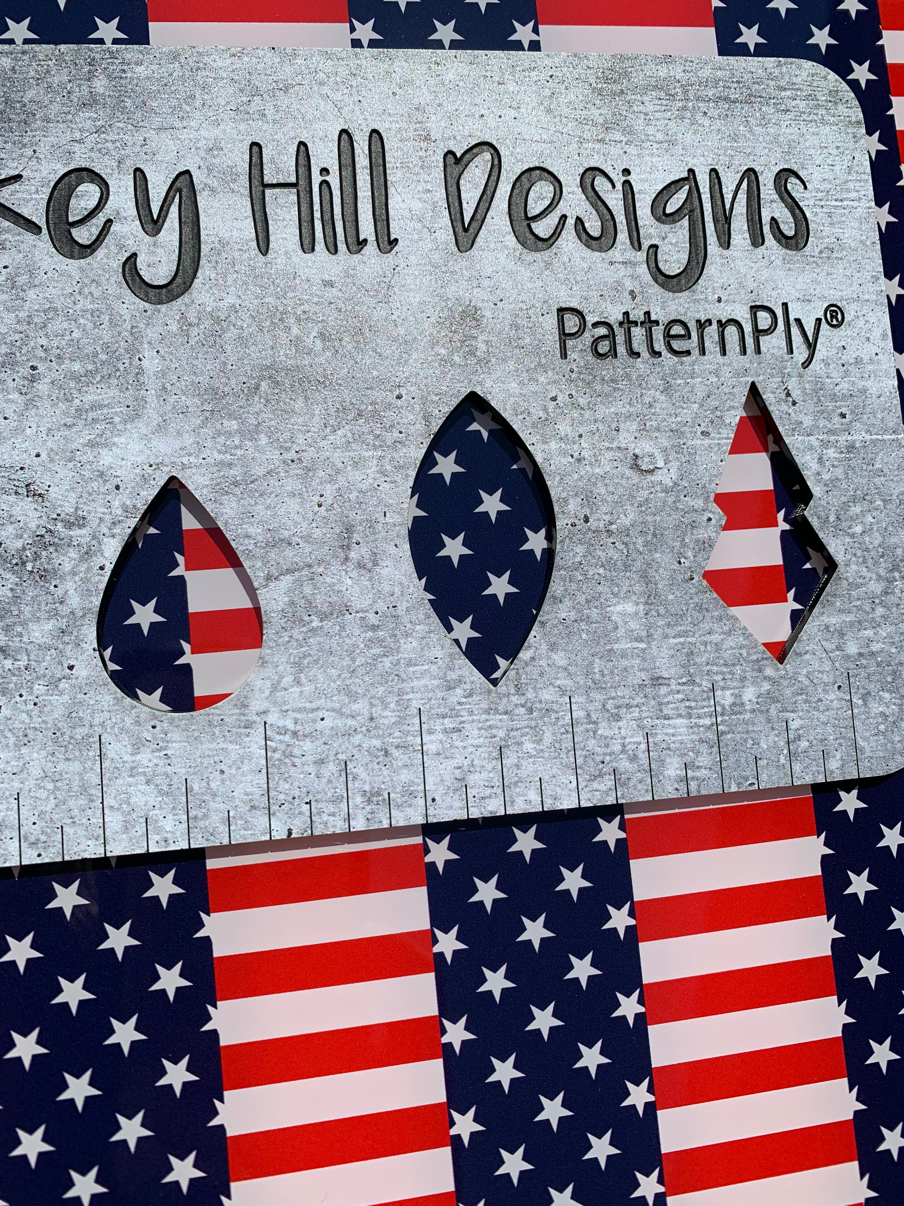 PatternPly® Full Coverage US Flag Repeating with White Background sheet showing the pattern