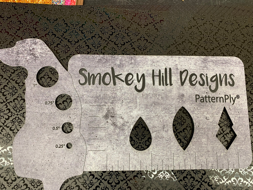 PatternPly® Smoke and Mirrors, Damask