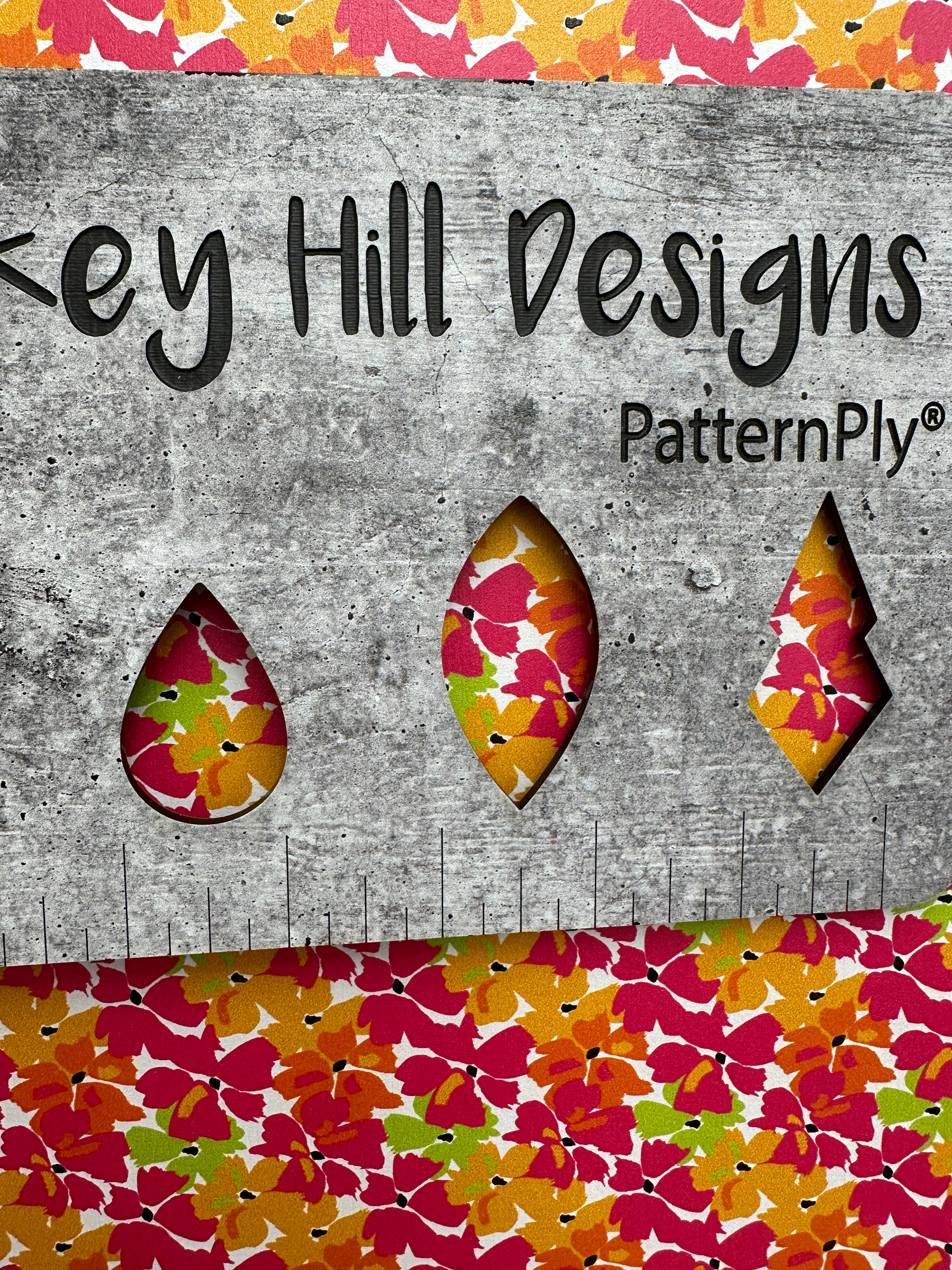 PatternPly® Full Coverage Summer Floral product photo 2