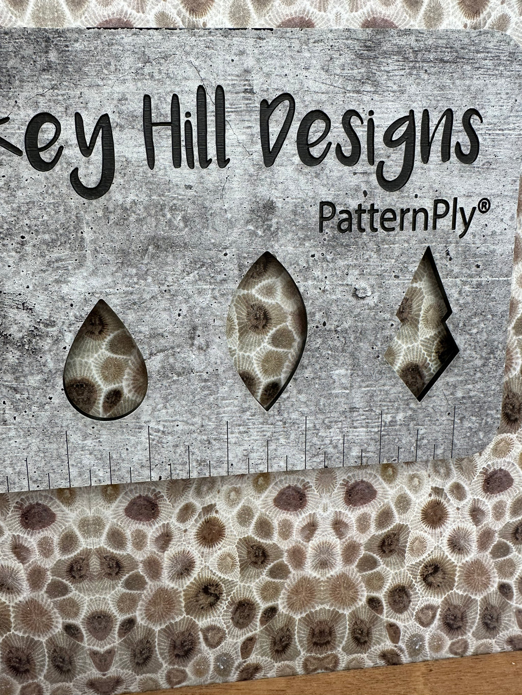 PatternPly® Full Coverage Mini Petoskey Stone product photo 3