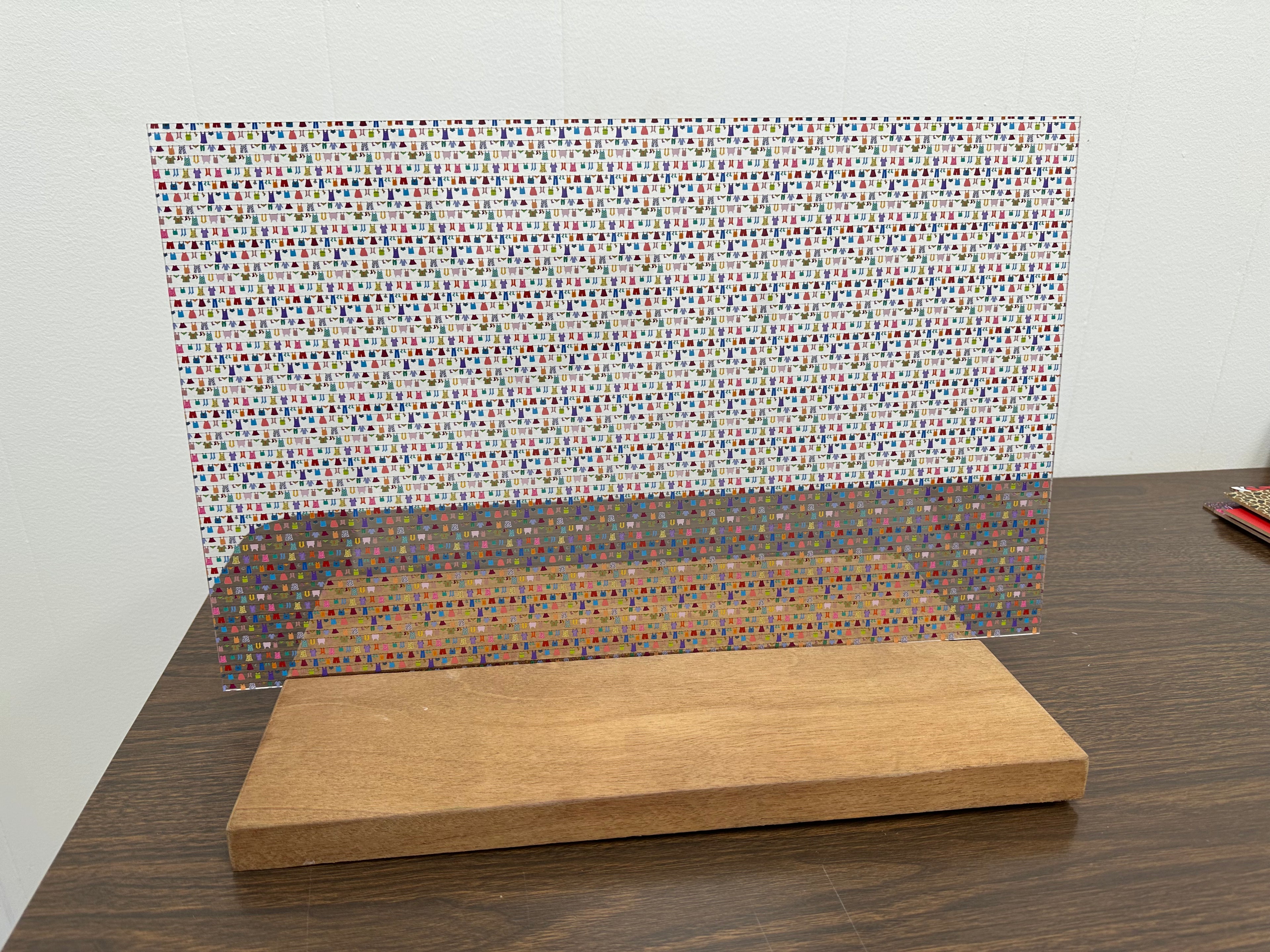 PatternPly® Scattered Clothesline product photo 4