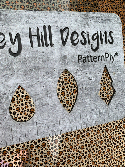 PatternPly® Scattered Micro Skull Leopard
