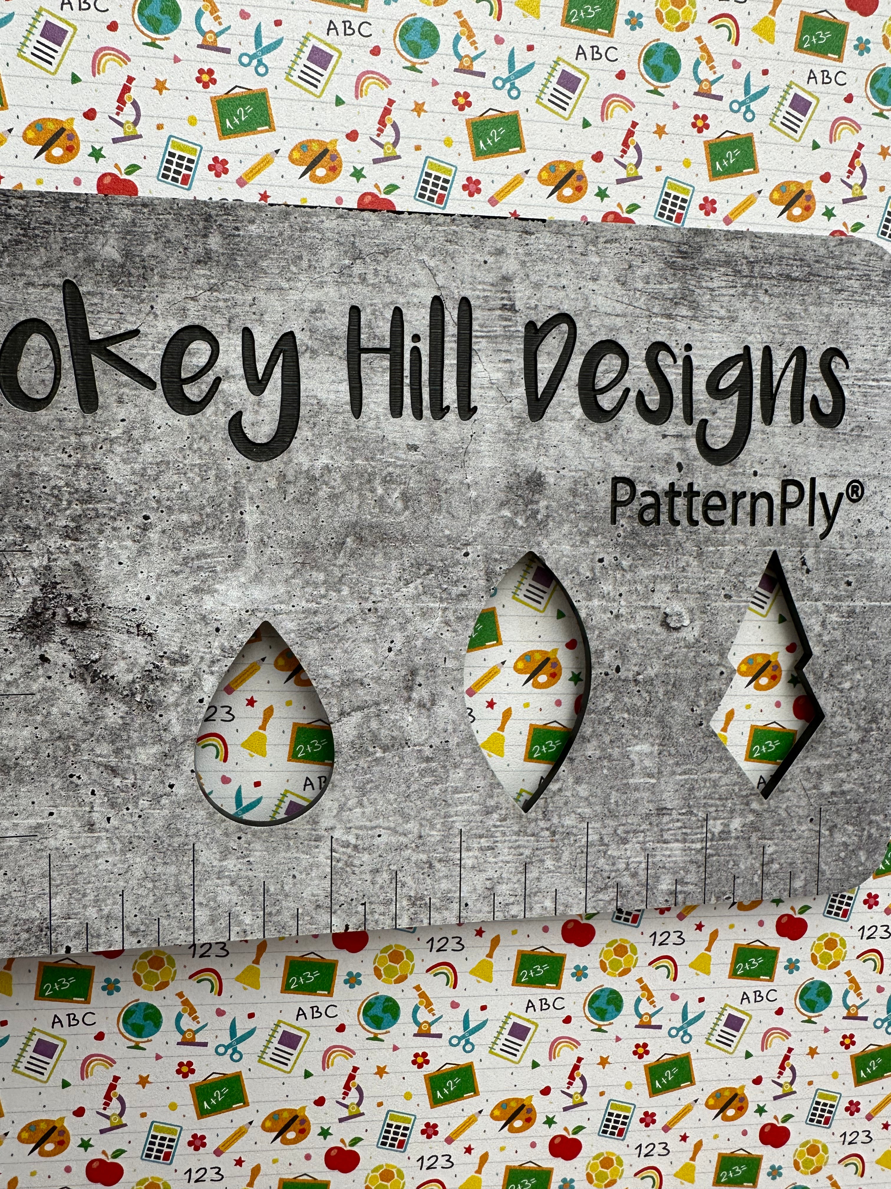 PatternPly® Full Coverage Teacher Notebook product photo 2