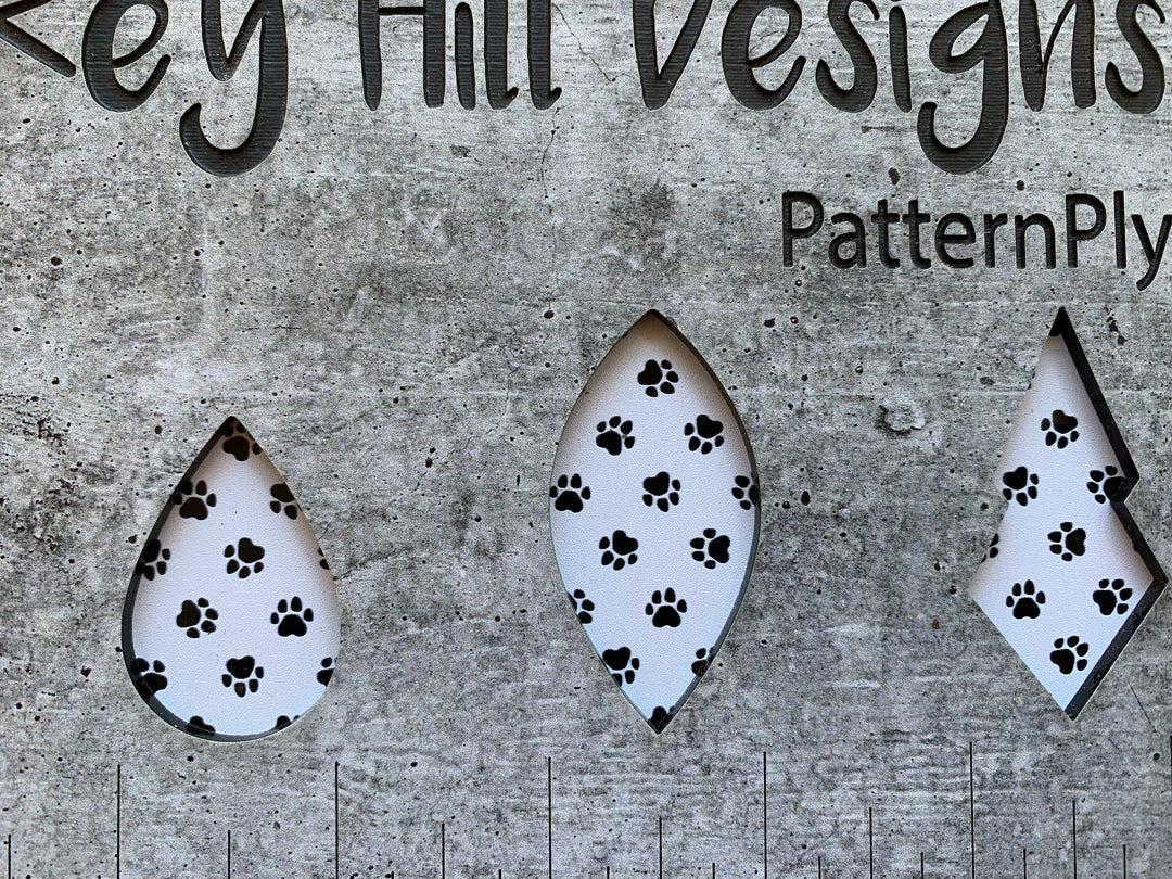 PatternPly® Scattered Pawprints WHITE