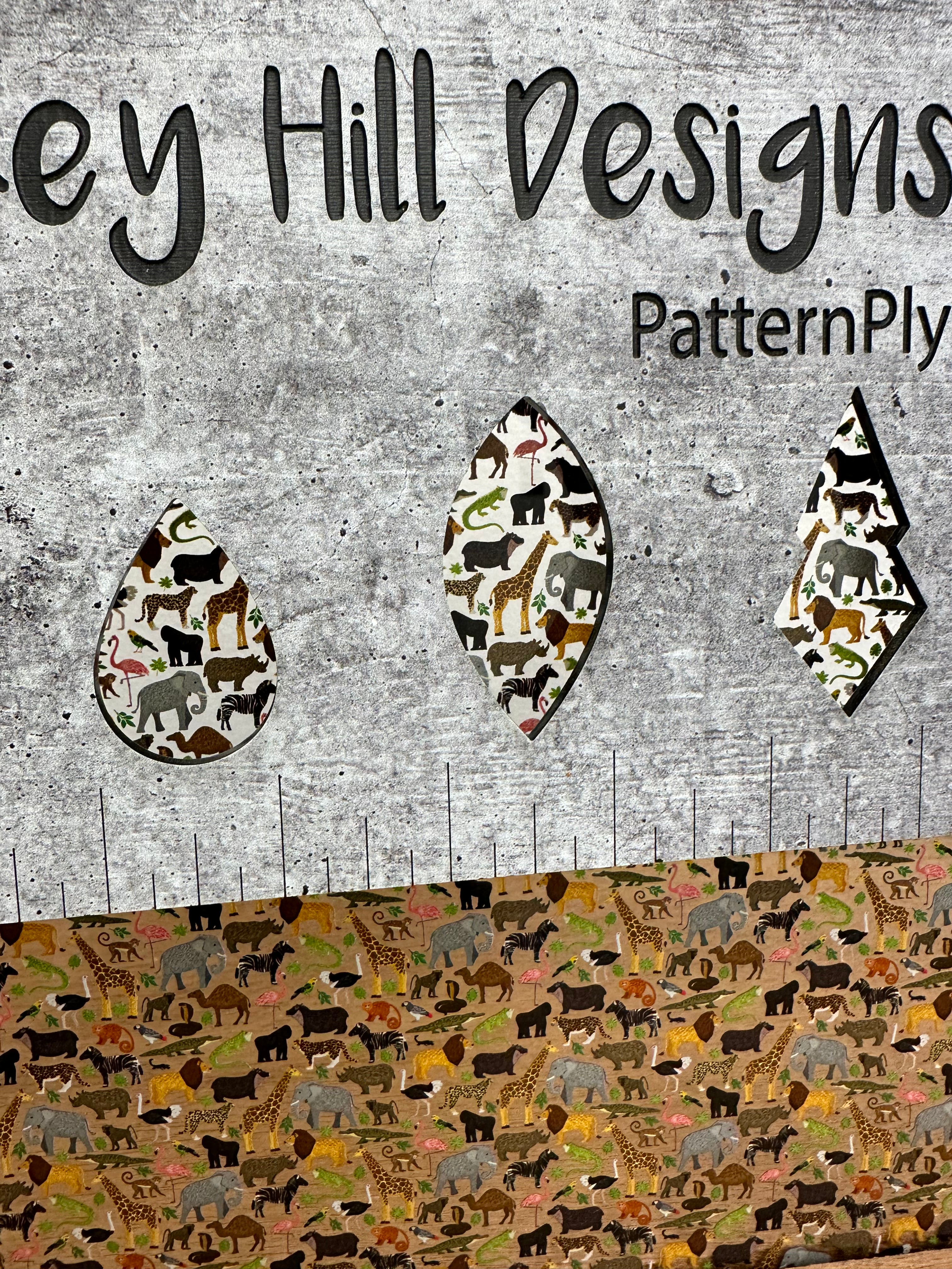 PatternPly® Scattered Micro Zoo Animals product photo 3