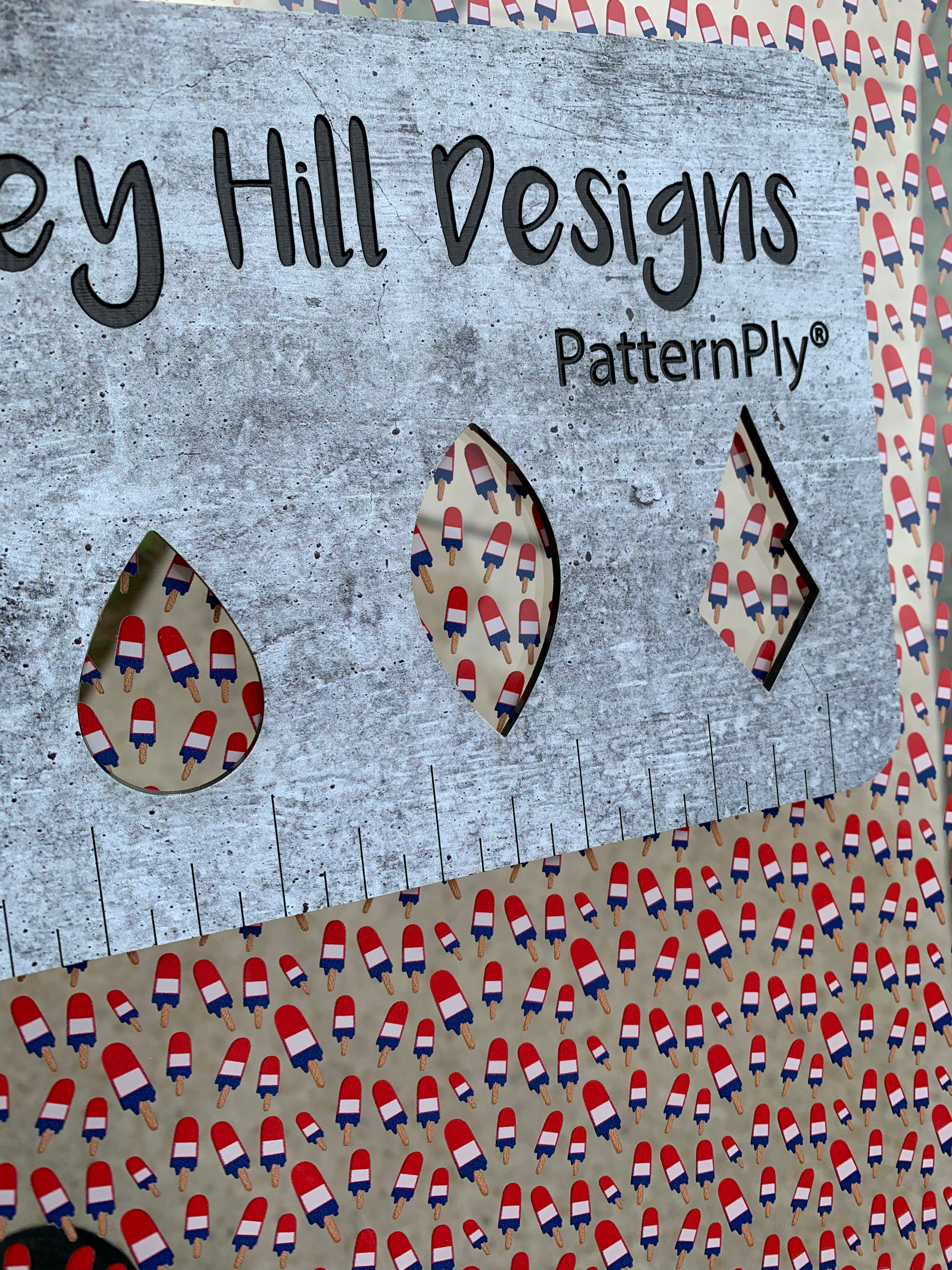 PatternPly® Scattered Patriotic Popsicles sheet showing the pattern
