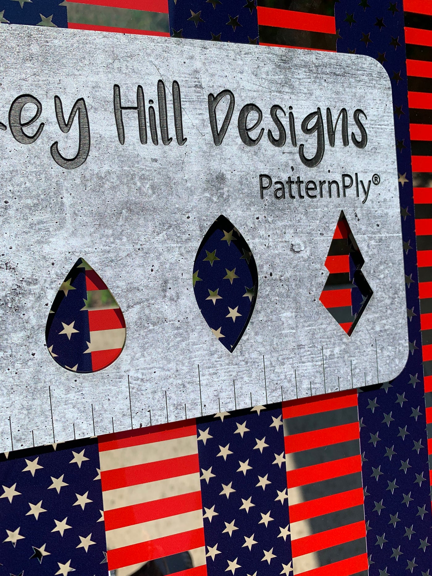 PatternPly® Scattered US Flag REPEATING
