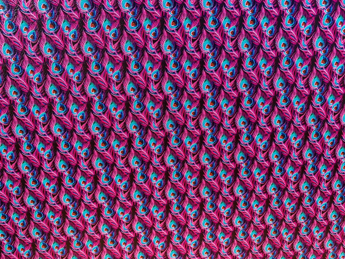 PatternPly® Micro Pink and Teal Peacock