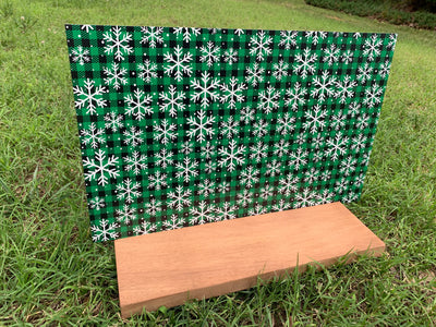 PatternPly® Green Snowflake Buffalo Plaid