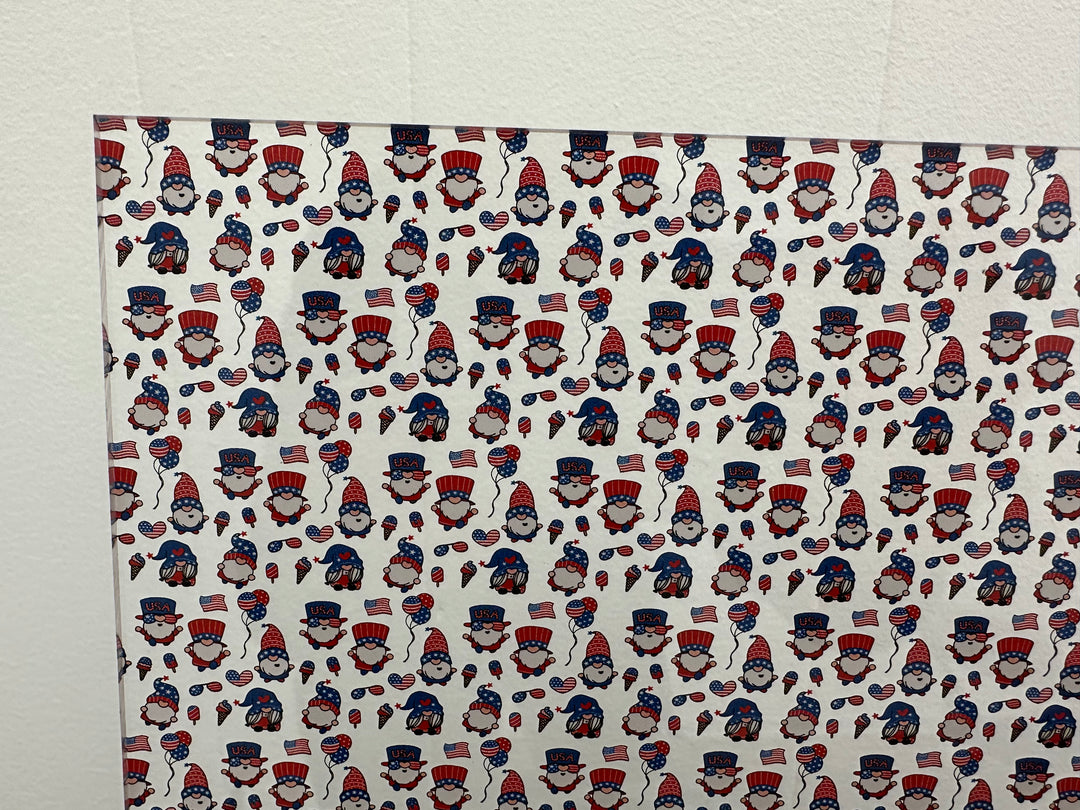 PatternPly® Scattered Patriotic Gnomes