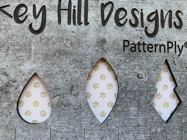 PatternPly® Scattered Pawprints WHITE