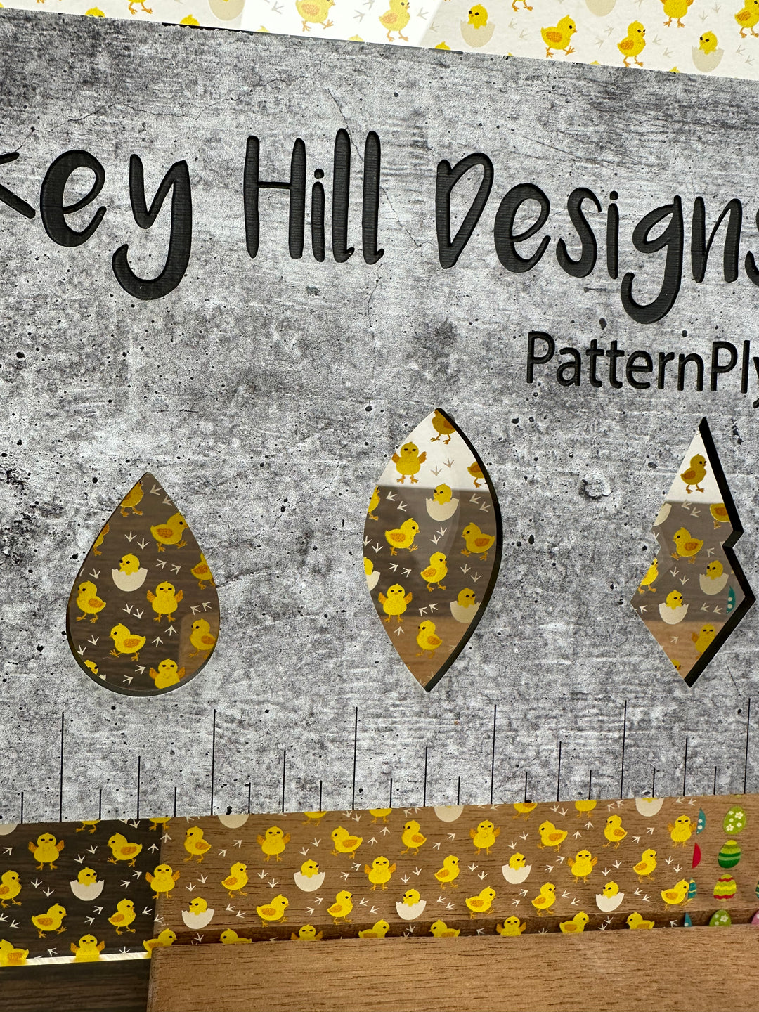 PatternPly® Scattered Easter Trio