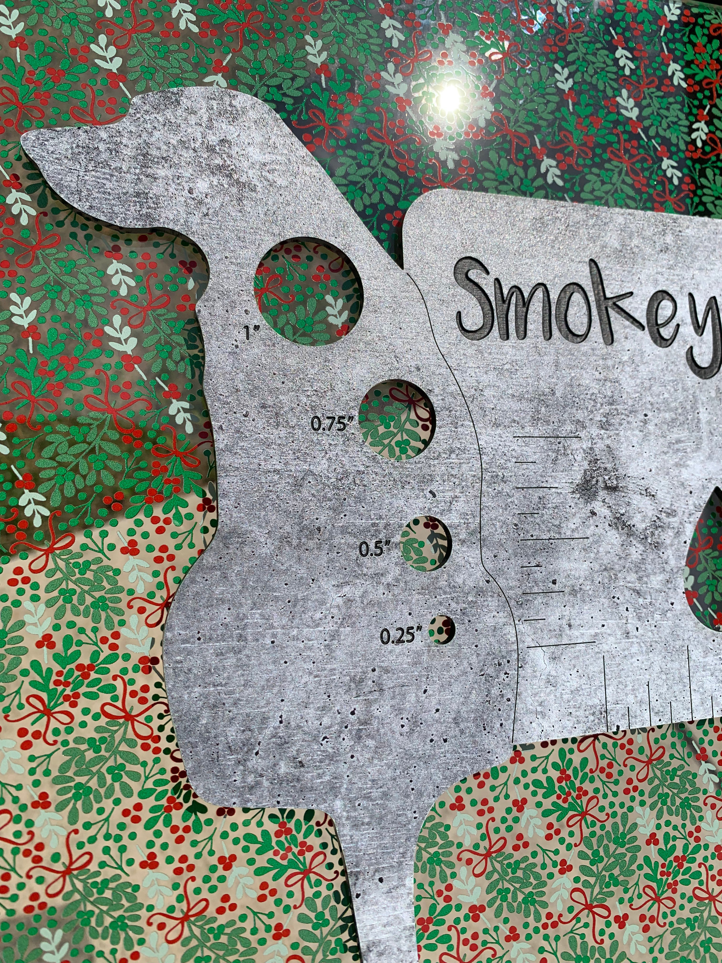 PatternPly® Scattered Mistletoe product photo 3