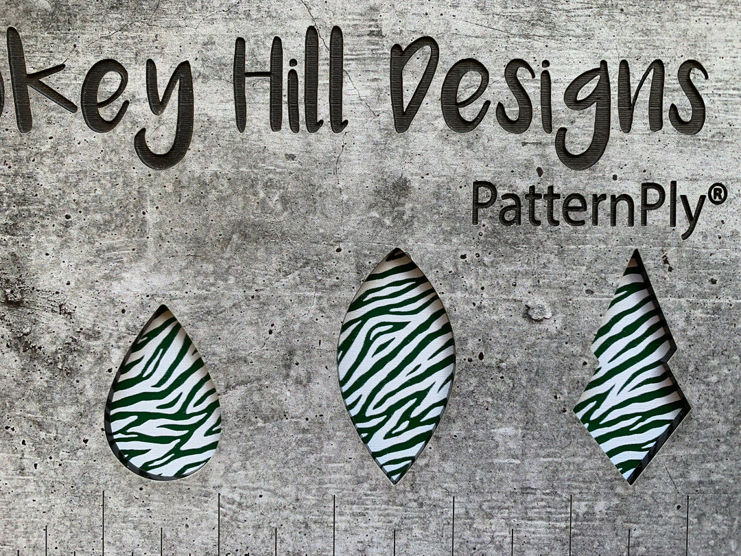 PatternPly® Scattered Zebra WHITE