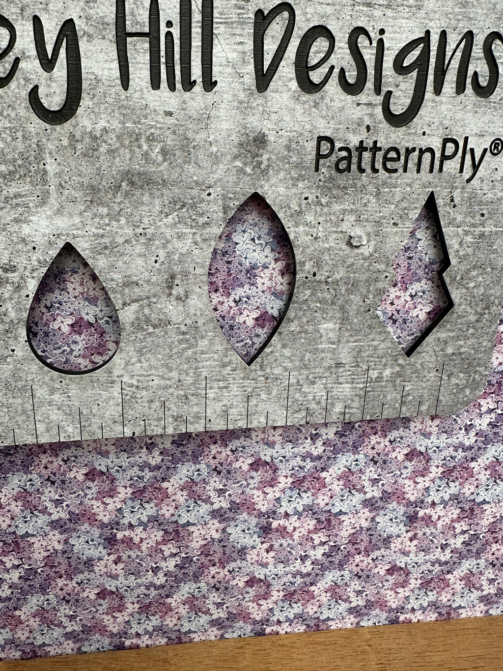PatternPly® Full Coverage Lilac Flowers product photo 2
