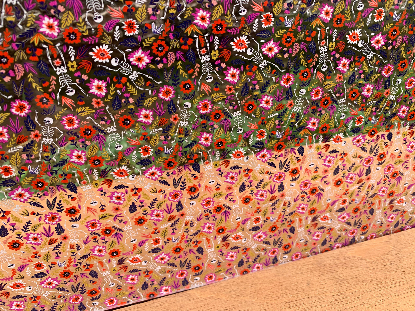 PatternPly® Scattered Skeletons and Flowers